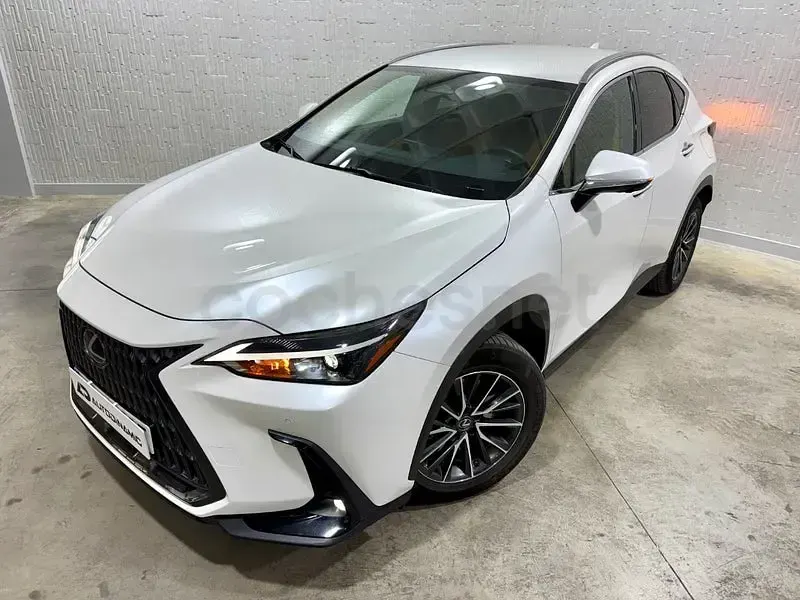 Usado Lexus NX450h+ Executive Line 306 CV (225 kW) 2023 Blanco SUV