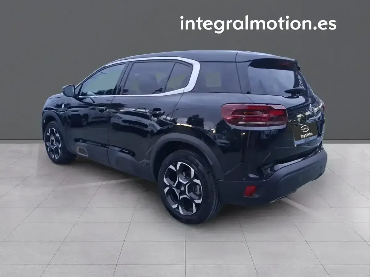 Usado Citroën C5 Aircross Shine 130 CV (95 kW) 2023 Negro SUV