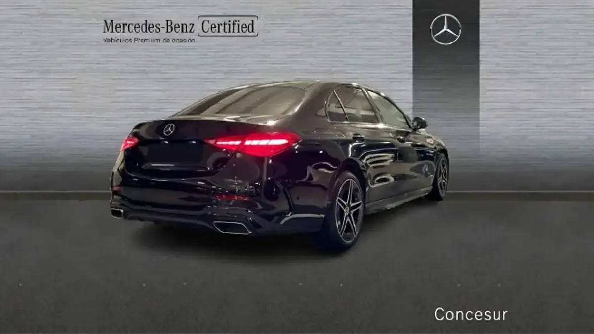 Usado Mercedes C300 311 CV (228 kW) 2024 Negro Berlina