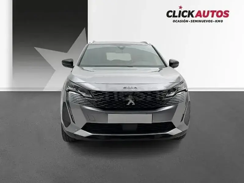 Usado Peugeot 5008 Allure 130 CV (95 kW) 2023 Gris / plata SUV