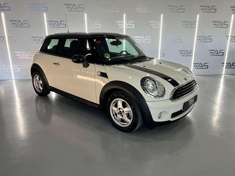 Usado Mini Cooper 120 CV (88 kW) 2009 Beige Utilitario