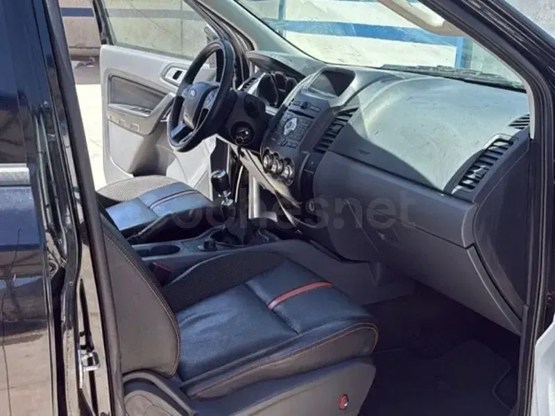 Usado Ford Ranger Wildtrack 200 CV (147 kW) 2015 Negro Pickup/Camioneta