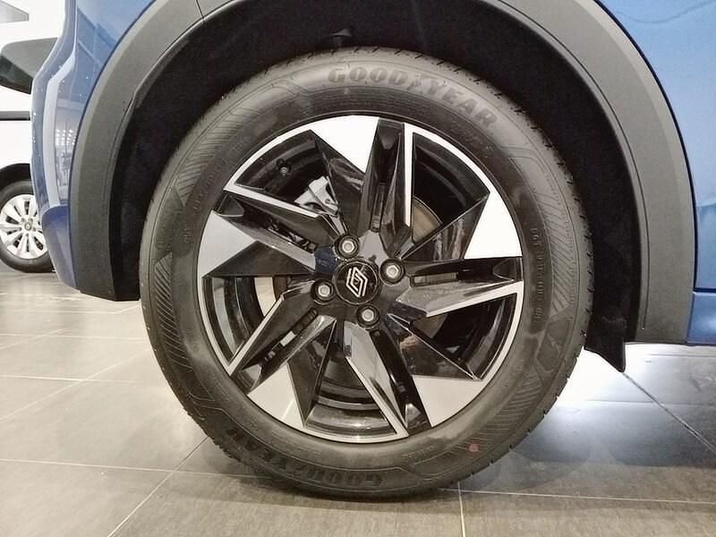 Käytetty Renault Clio V Evolution 115 HP (84 kW) 2026 Sininen Sedan