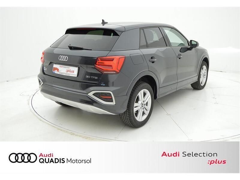 Usado Audi Q2 Advanced Plus 110 CV (80 kW) 2022 Gris SUV
