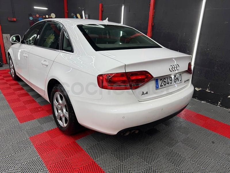Usado Audi A4 143 HP (105 kW) 2009 Branco Sedan