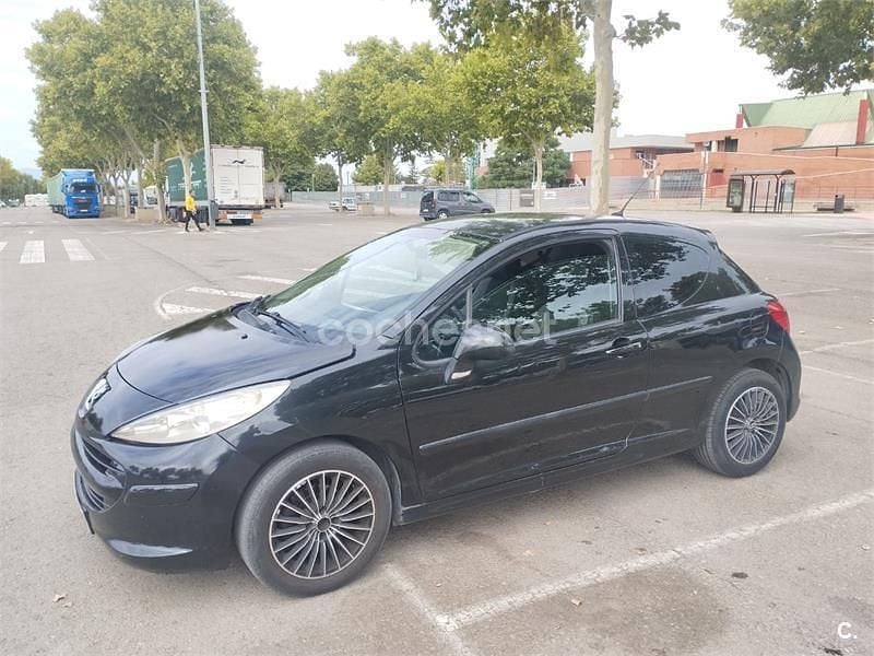 Negro Usado 2007 Peugeot 207 Berlina | 2200 € (Super precio) - Imagen 1/4