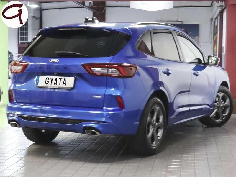 Usado Ford Kuga ST-Line 243 CV (178 kW) 2025 Azul SUV