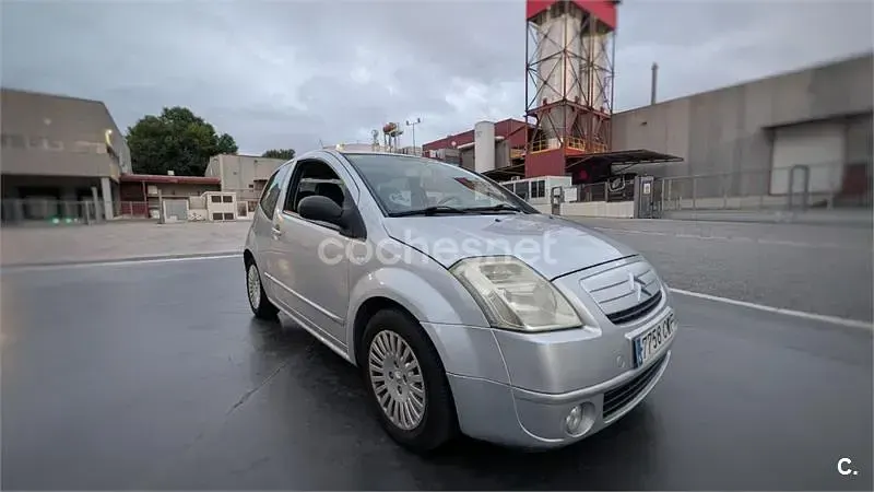 Usado Citroën C2 Furio 61 CV (44 kW) 2004 Gris / plata Utilitario