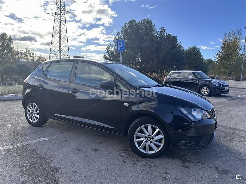Usado Seat Ibiza CONNECT 95 CV (69 kW) 2015 Negro Berlina