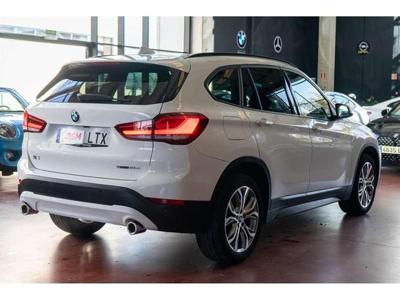 Usado BMW X1 Sport Line 150 CV (110 kW) 2022 Blanco SUV