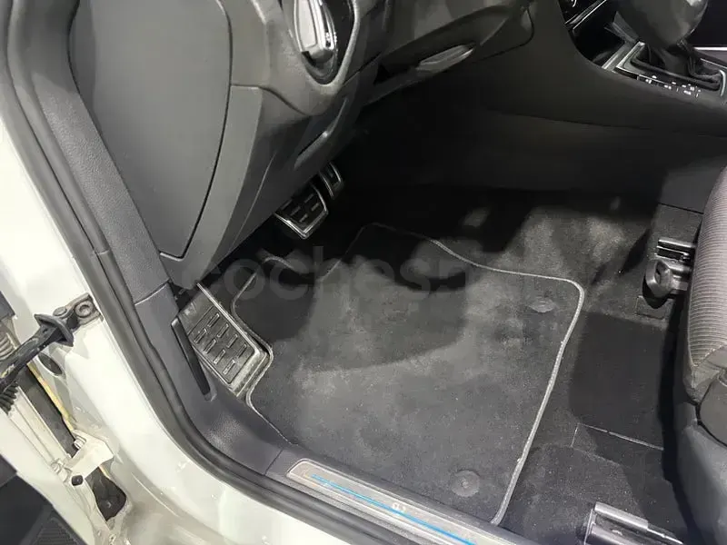 Usado VW Golf VII R 300 CV (220 kW) 2016 Blanco Berlina