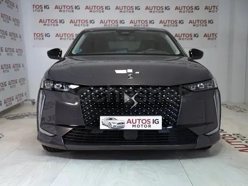 Usado DS Automobiles DS4 130 CV (95 kW) 2025 Gris / plata SUV