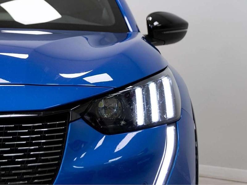 Usado Peugeot 208 GT-line 131 CV (96 kW) 2019 Azul Utilitario