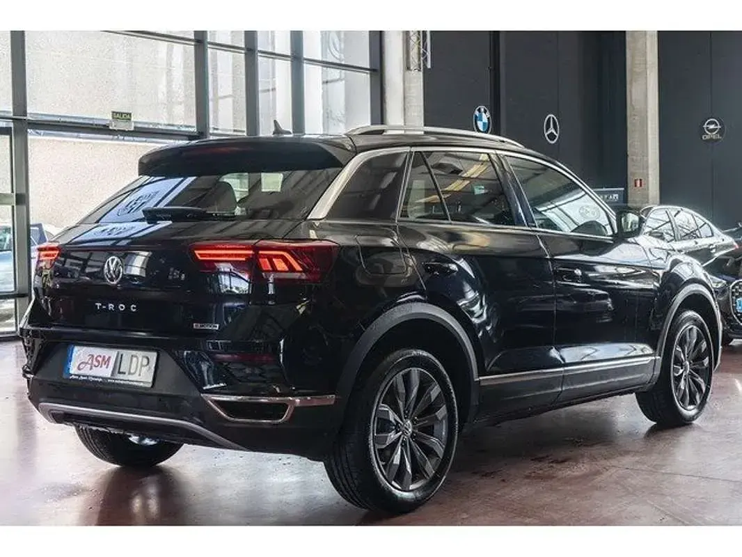 Usado VW T-Roc Sportline 190 CV (139 kW) 2019 Negro SUV
