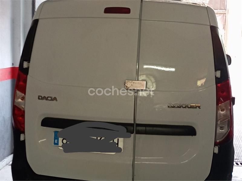 Usado Dacia Dokker 102 CV (75 kW) 2019 Blanco Monovolumen