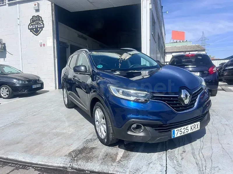 Usado Renault Kadjar LIMITED 140 CV (102 kW) 2018 Azul SUV