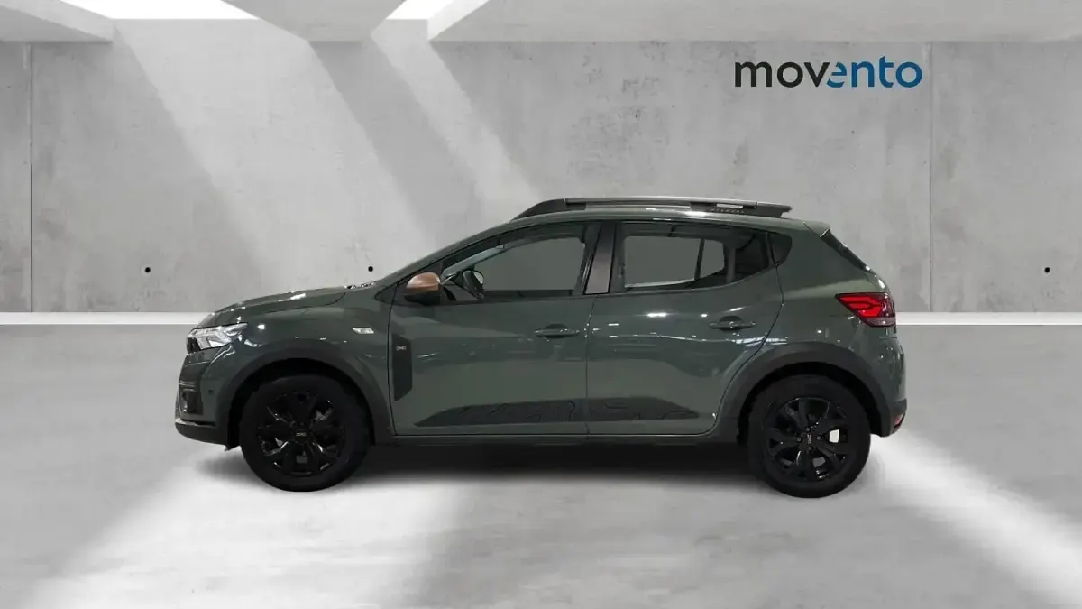 Usado Dacia Sandero Extreme 110 CV (80 kW) 2024 Verde Berlina