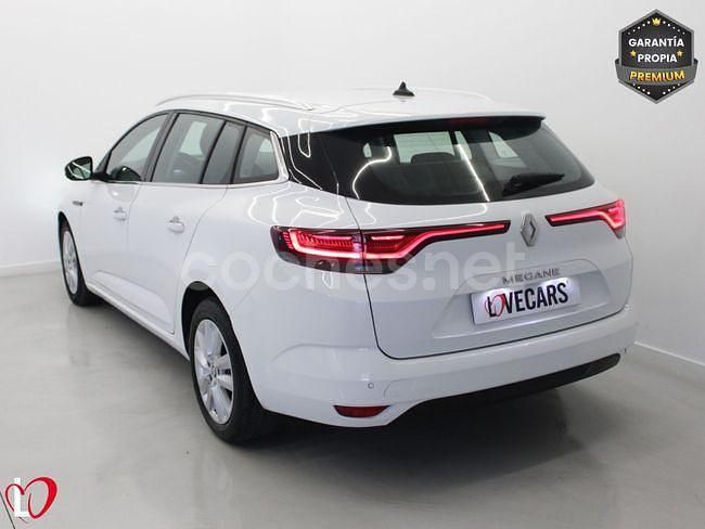 Usado Renault Mégane GrandTour Business 116 CV (85 kW) 2022 Blanco Familiar