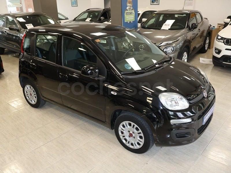 Usado Fiat Panda Lounge 69 CV (50 kW) 2020 Negro Utilitario