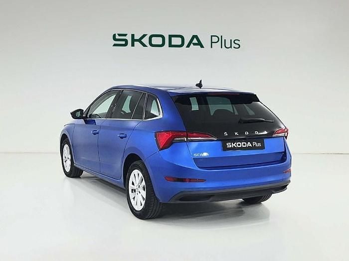 Usado Skoda Scala Ambition 150 CV (110 kW) 2023 Azul Utilitario
