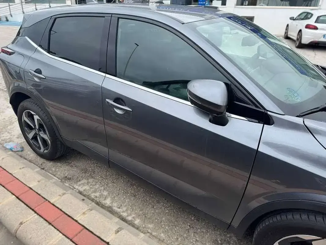 Usado Nissan Qashqai Style Edition 158 CV (116 kW) 2024 Gris SUV