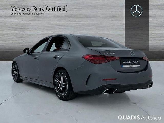 Usado Mercedes C200 AMG line 163 CV (119 kW) 2022 Gris selenita