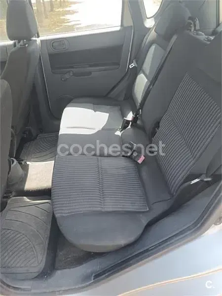 Usado Mitsubishi Colt Inform 95 CV (69 kW) 2008 Blanco Monovolumen