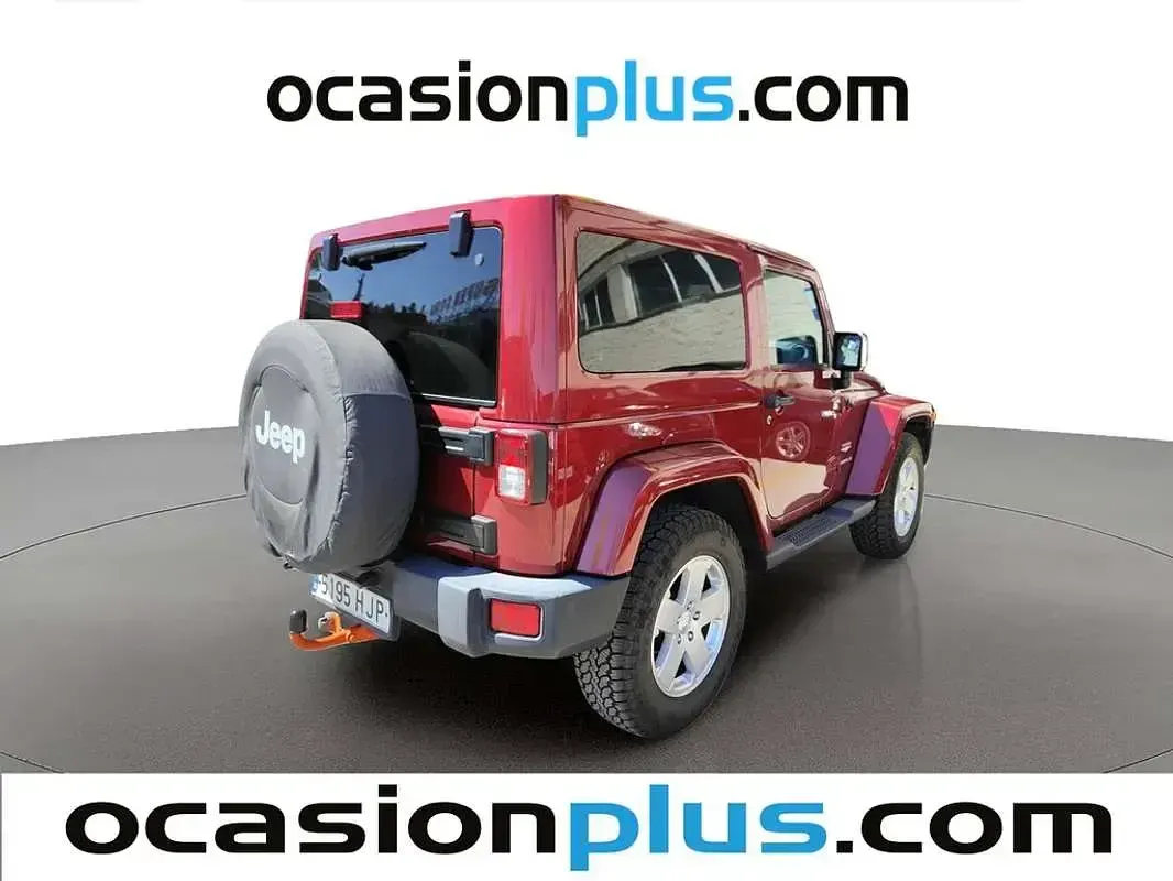 Usado Jeep Wrangler Sahara 200 CV (147 kW) 2012 Rojo SUV