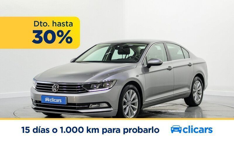 Gris / plata Usado 2015 VW Passat Advance Berlina | 14.290 € (Precio justo) - Imagen 1/3