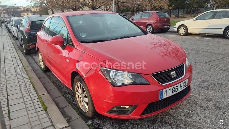 Usado Seat Ibiza SC Reference 90 CV (66 kW) 2012 Rojo Utilitario