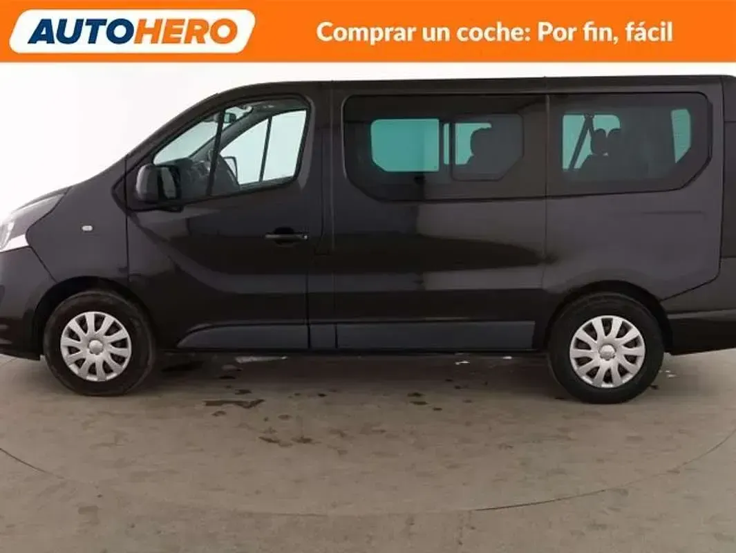 Usado Opel Vivaro S 125 CV (91 kW) 2018 Negro Monovolumen