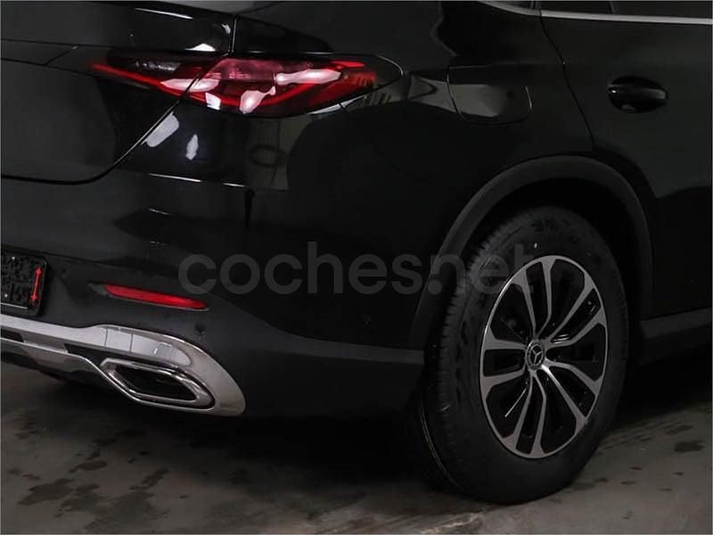 Usado Mercedes GLC200 204 CV (150 kW) 2024 Negro SUV