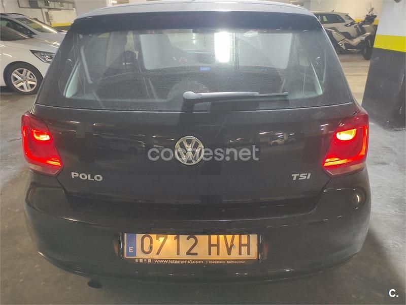 Usado VW Polo Advance 90 CV (66 kW) 2014 Negro Berlina