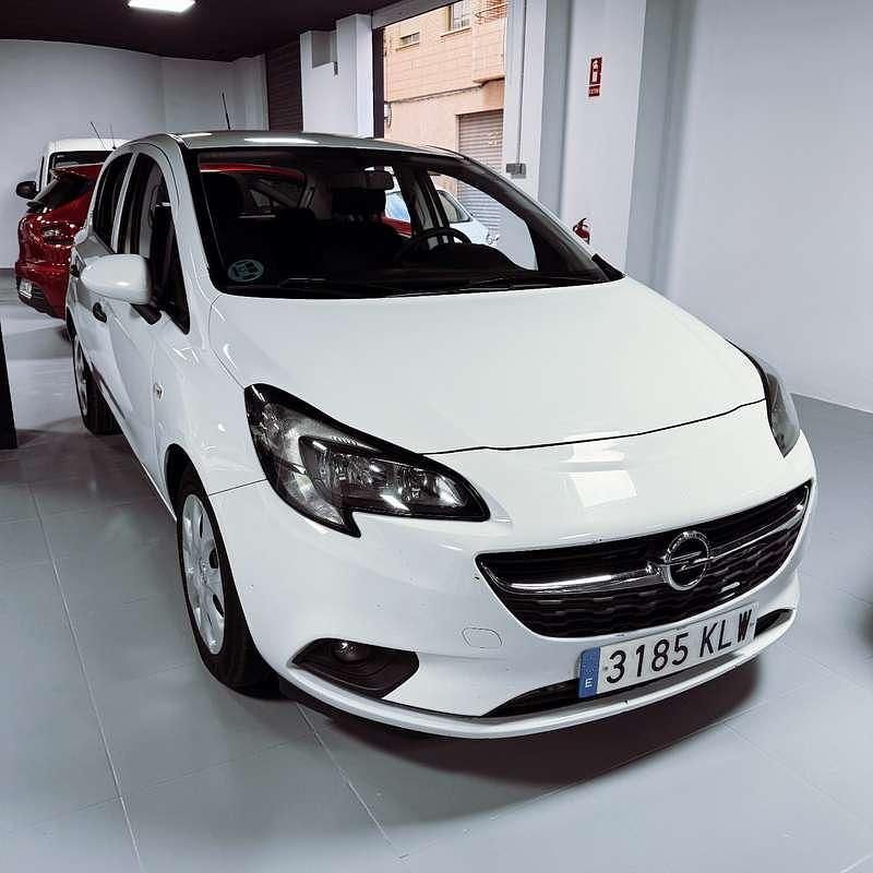 Blanco Usado 2019 Opel Astra Selective Utilitario | 11.800 € (Precio justo) - Imagen 1/4