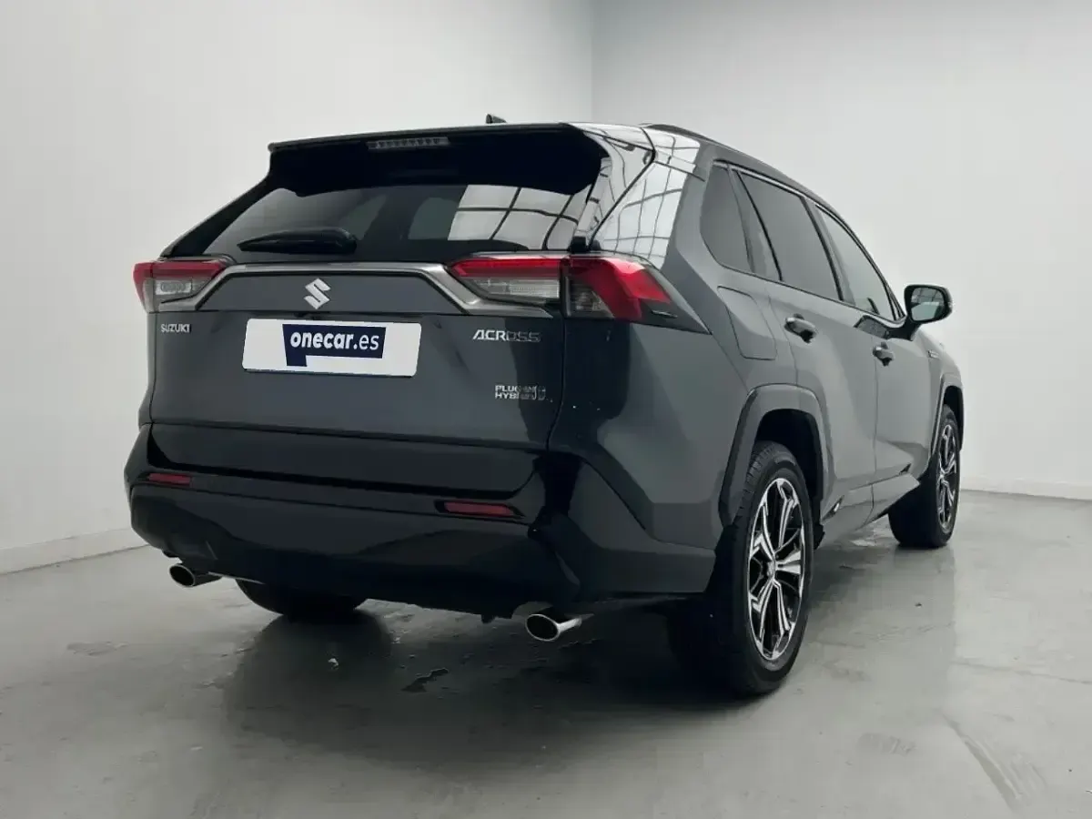Usado Suzuki Across 306 CV (225 kW) 2025 Gris SUV