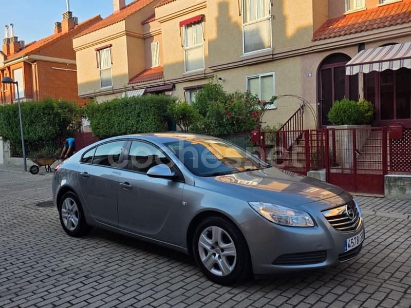 Gris / plata Usado 2009 Opel Insignia Cosmo Berlina | 5300 € (Precio justo) - Imagen 1/4