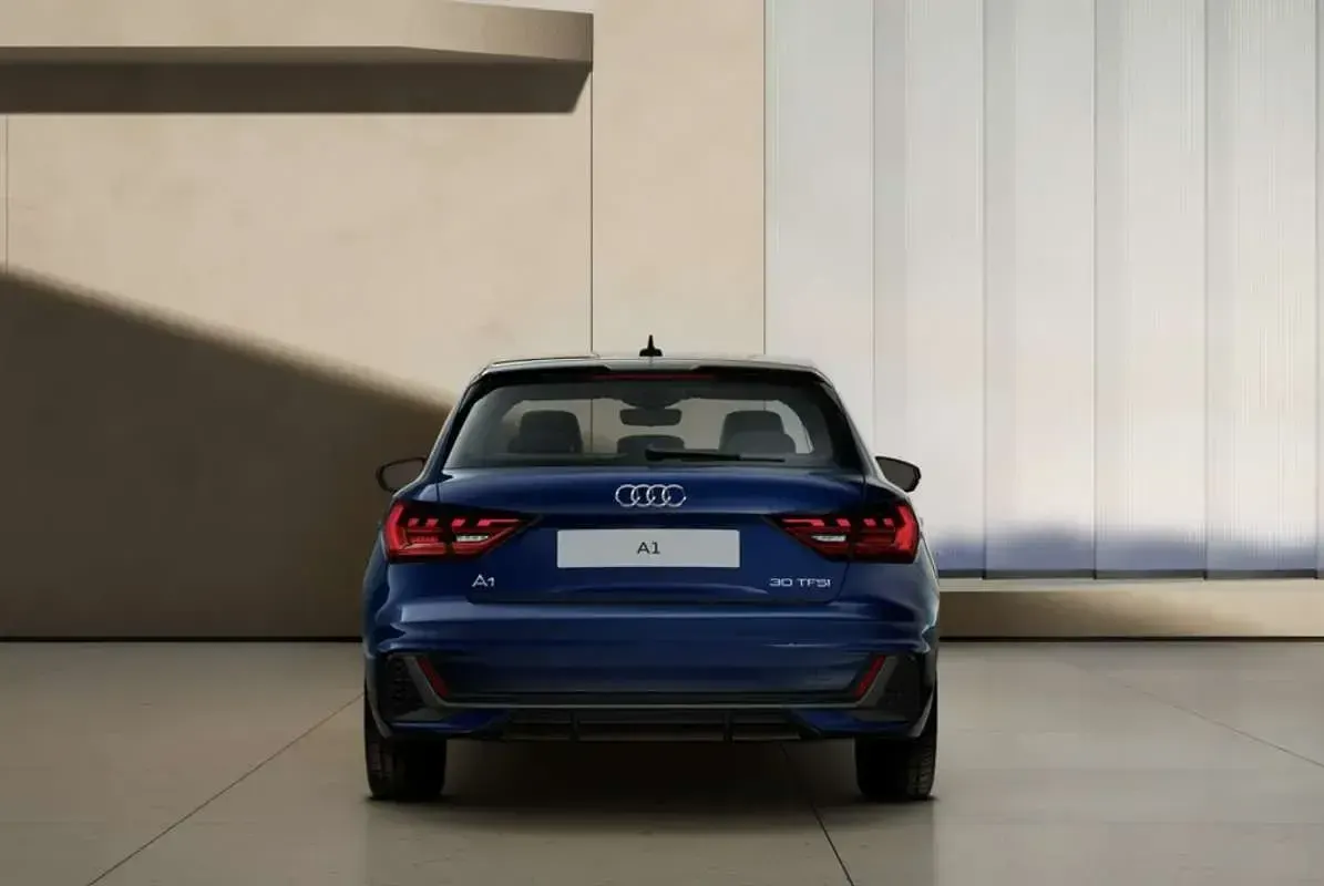 Nuevo Audi A1 Sportback 116 CV (85 kW) 2026 Azul Utilitario
