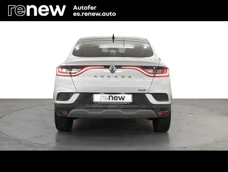 Usado Renault Arkana Zen 145 CV (106 kW) 2021 Blanco SUV