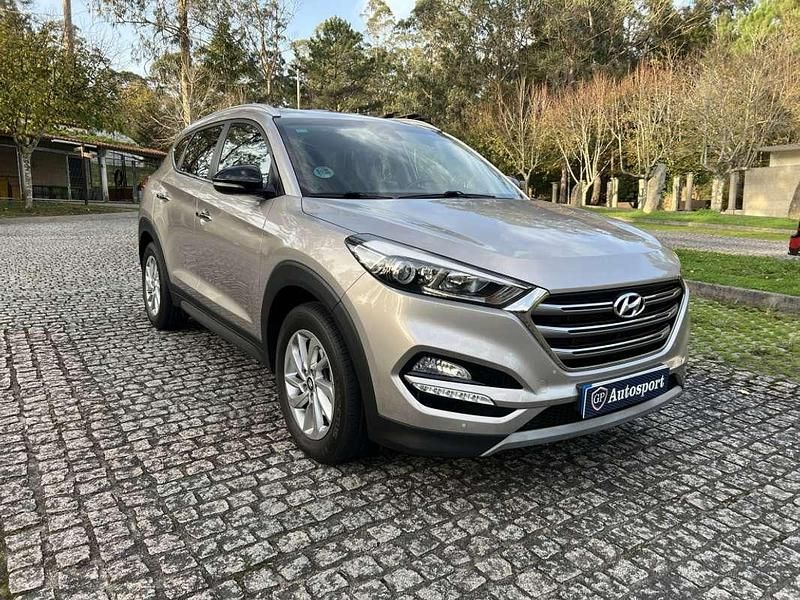 Gris Usado 2017 Hyundai Tucson SUV | 19.990 € (Precio justo) - Imagen 1/4