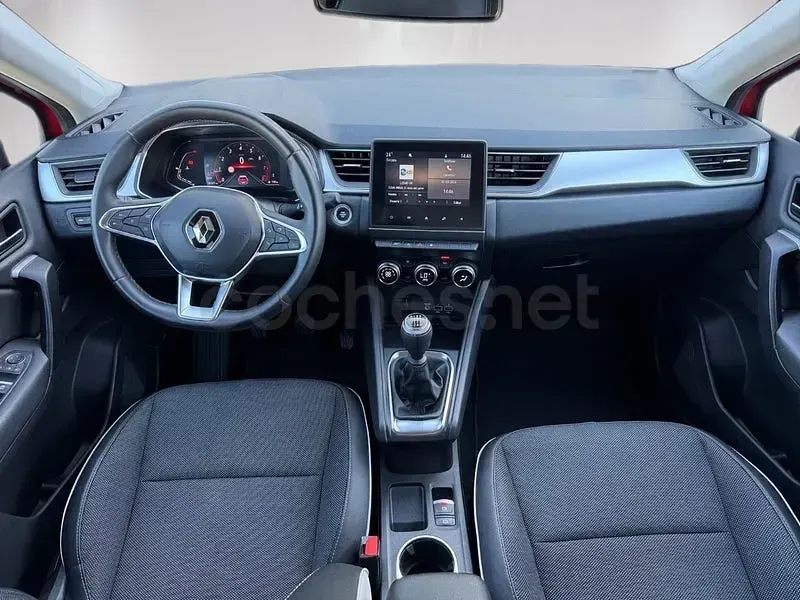 Usado Renault Captur 140 CV (102 kW) 2022 Rojo SUV