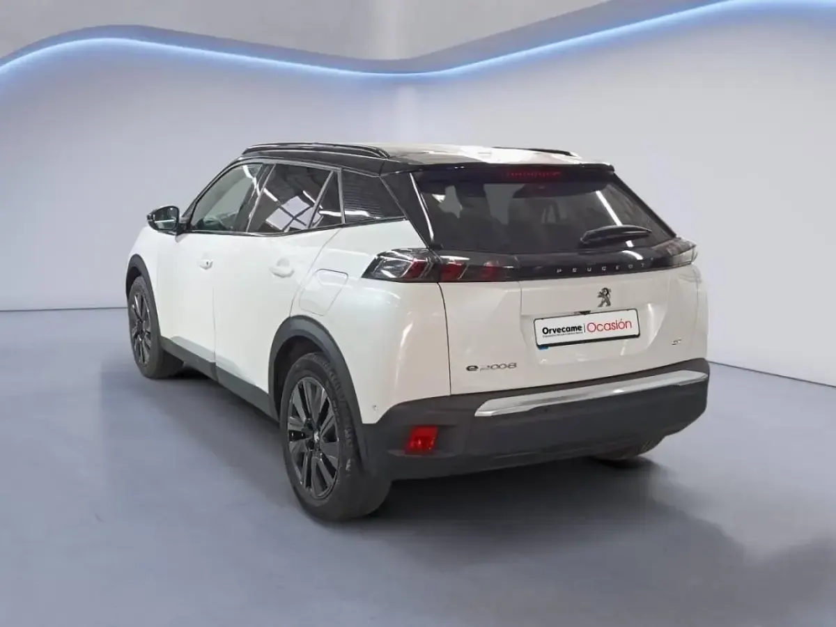 Usado Peugeot e-2008 GT 100 kW (136 CV) 2021 Blanco SUV