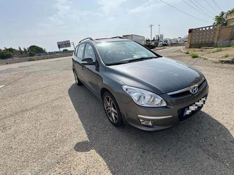 Gris Usado 2010 Hyundai i30 Style Familiar | 4270 € (Precio justo) - Imagen 1/4