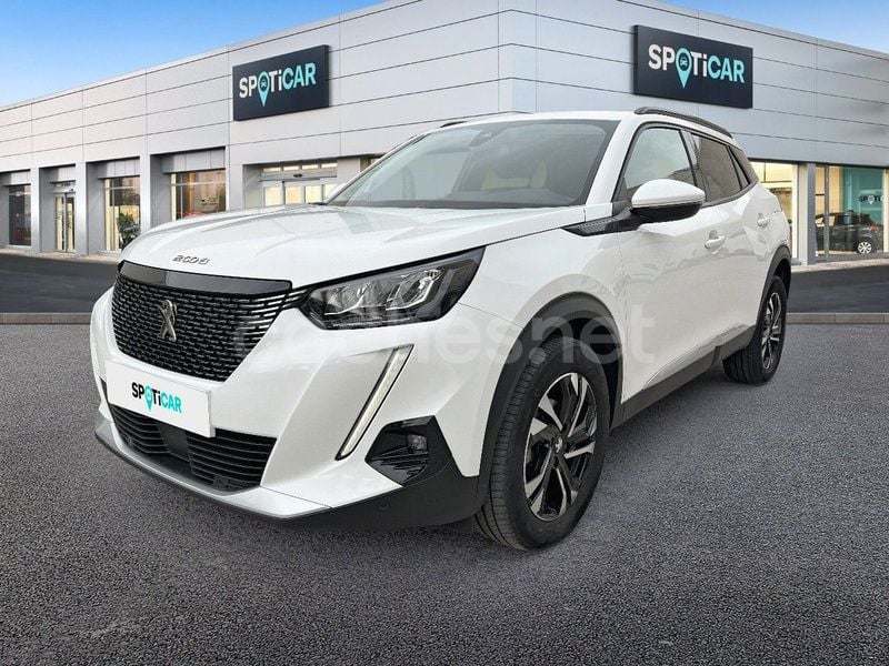 Usado Peugeot 2008 Allure 130 CV (95 kW) 2020 Blanco SUV