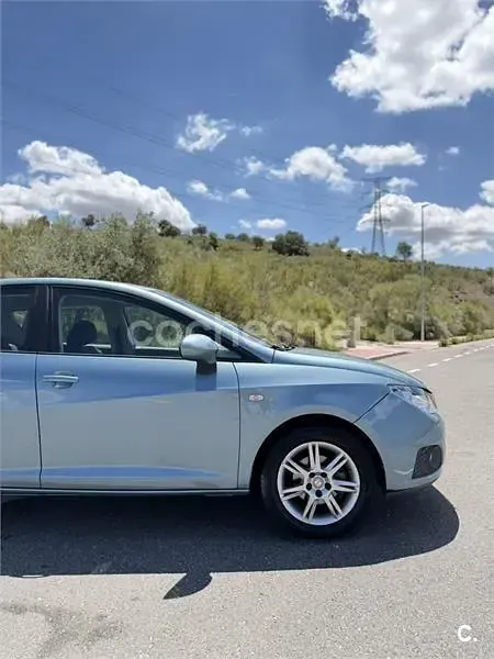 Usado Seat Ibiza Style 85 CV (62 kW) 2008 Azul Berlina