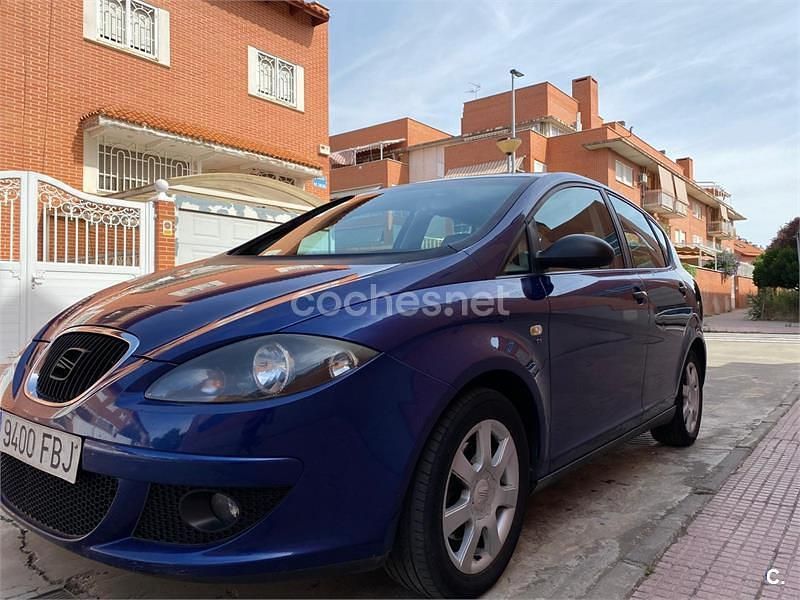 Usado Seat Toledo Sport 140 CV (102 kW) 2006 Azul Utilitario