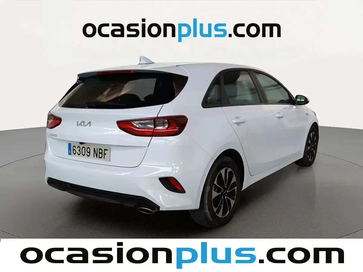 Usado Kia Ceed 101 CV (74 kW) 2025 Blanco Utilitario