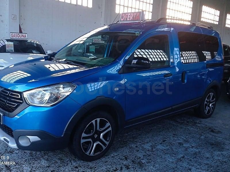 Usado Dacia Dokker 90 CV (66 kW) 2018 Azul Monovolumen