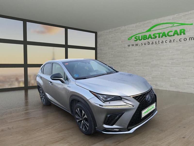Usado Lexus NX300h Sport Line 197 CV (144 kW) 2021 Gris SUV