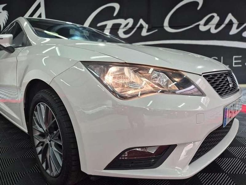 Käytetty Seat Leon I-Tech 105 HP (77 kW) 2015 Valkoinen Viistoperä