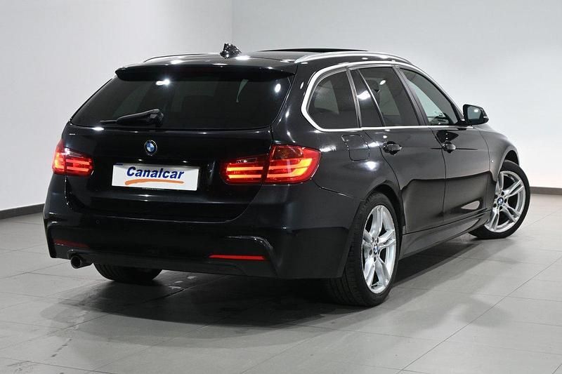 Usado BMW 320 Comfort Edition 184 CV (135 kW) 2014 Negro Familiar